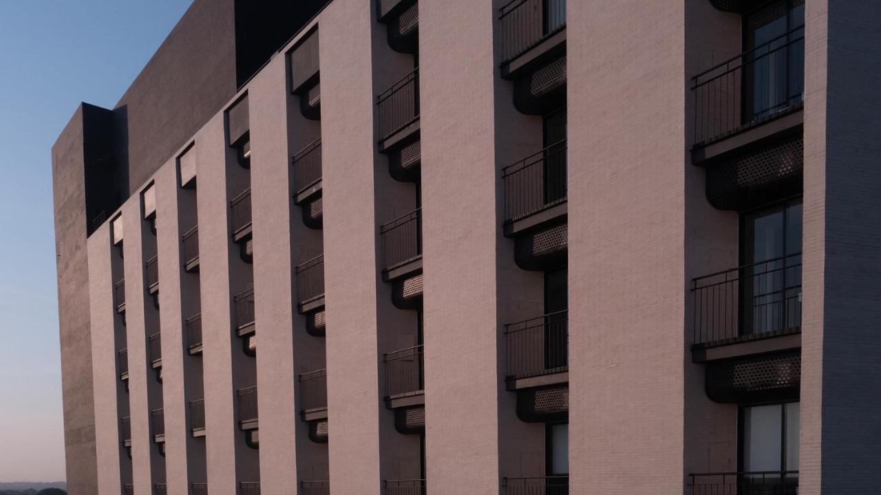 Hotel Rez